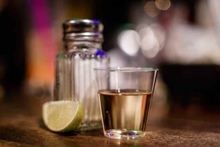 beneficios cientificos del tequila-unsplash