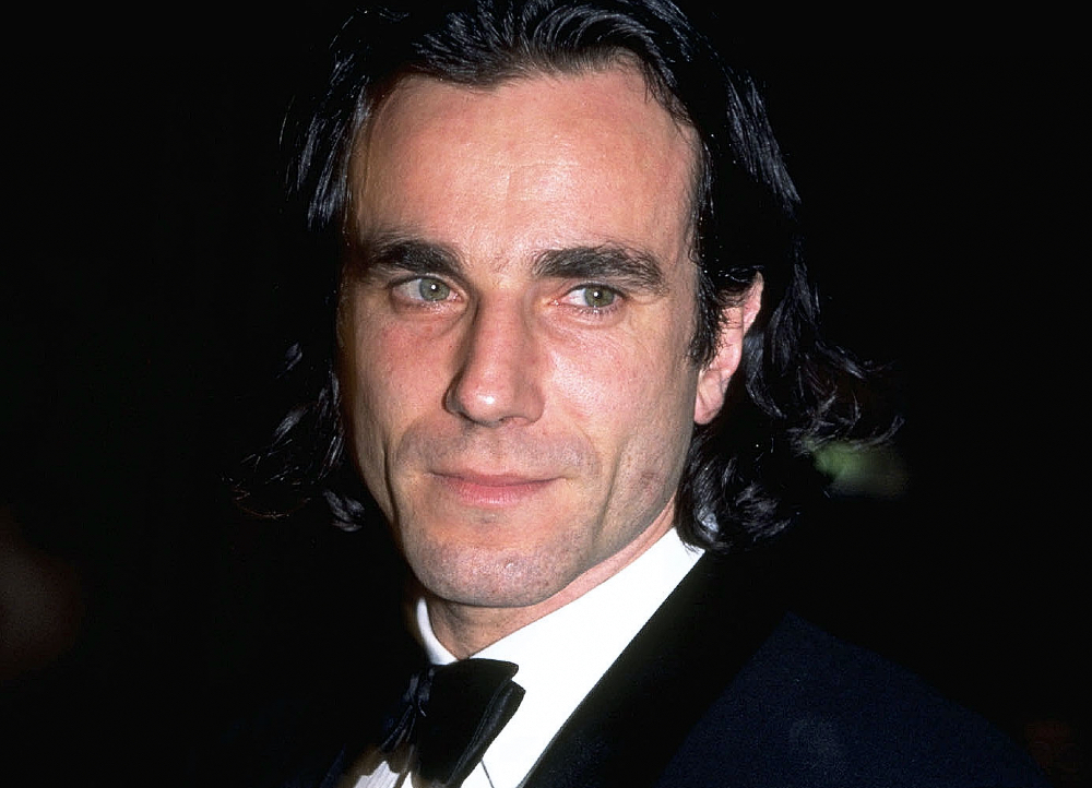 Daniel Day Lewis Gandhi / Daniel Day-Lewis the Actor, biography, facts ...