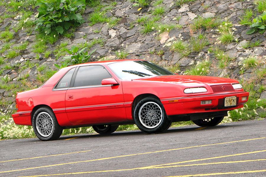 Lebaron-1990-foto-Chrysler