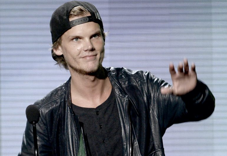 Avicii-pizzagate-Justin-Bieber-Anonymous-foto-Getty-Images