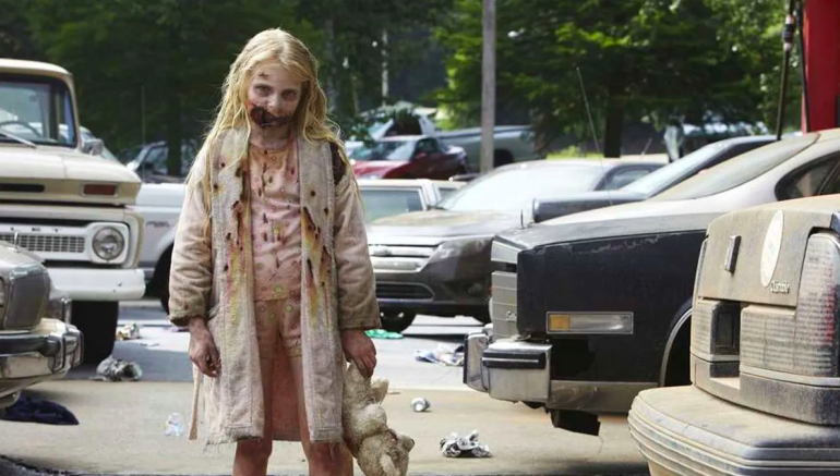 Sexy cambio de la niña zombie de The Walking Dead