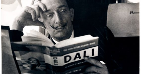 lector snob o serio salvador Dalí