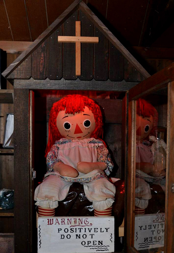 La verdadera historia de Annabelle - Los Warren