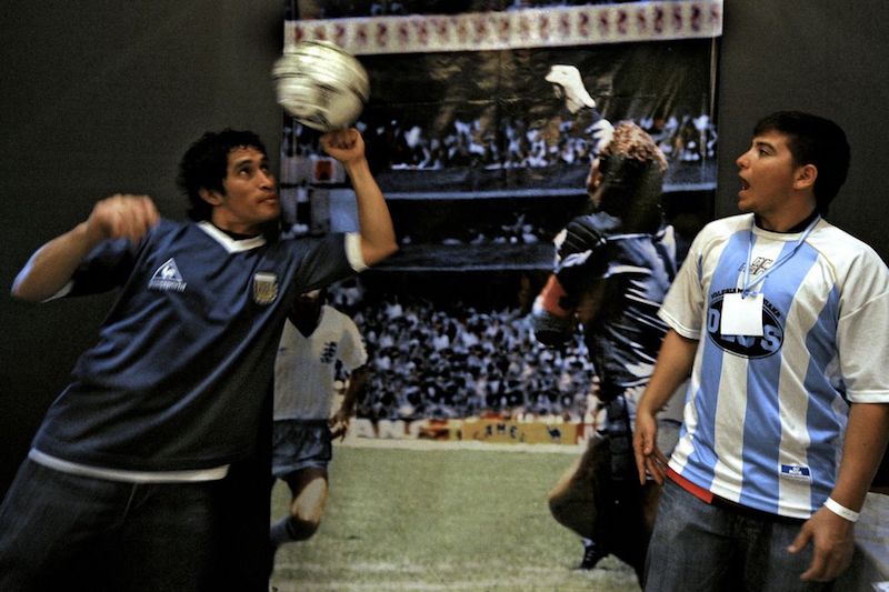 Muere Maradona Primer Gol