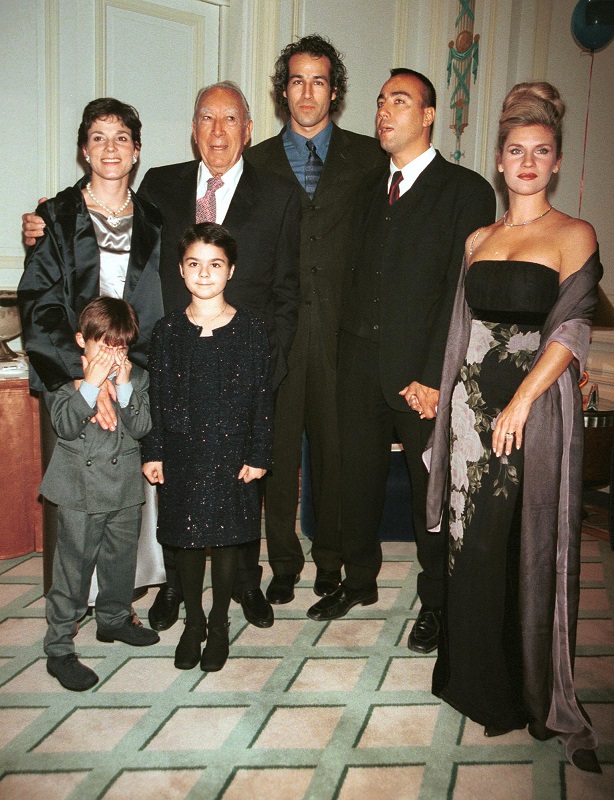 Anthony Quinn familia completa fotos