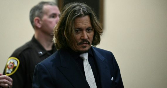 Johnny Depp en la corte