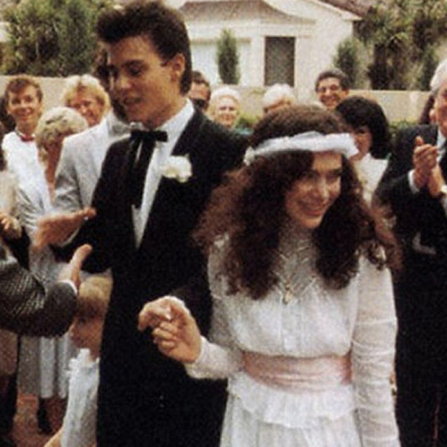 Johnny Depp parejas Lori Anne